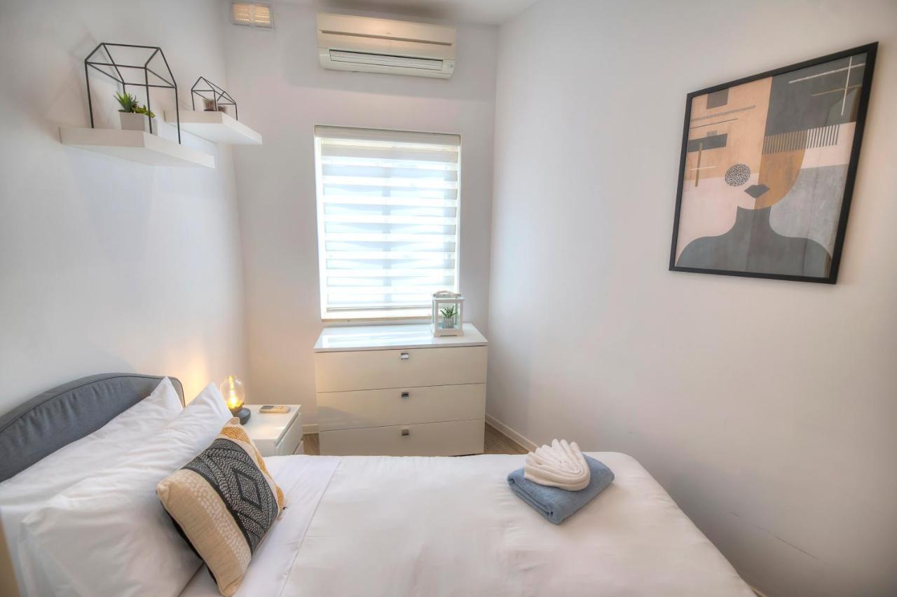 Spacious 4 Bedrooms With Sea View Balcony Goslm-3 斯利马 外观 照片