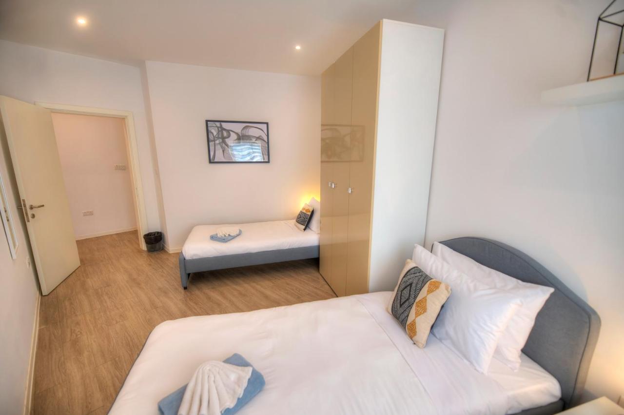 Spacious 4 Bedrooms With Sea View Balcony Goslm-3 斯利马 外观 照片